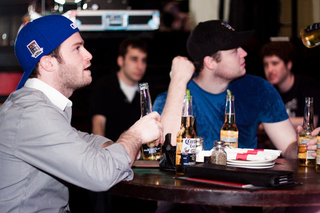 Illustration for article titled Shockingly, No One Was Seriously Injured During Deadspin Bar Crawl